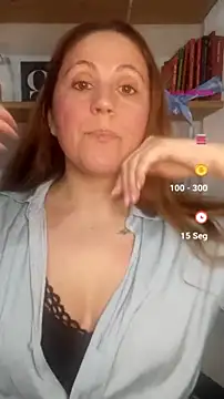 Snapshot of SofiEsteves chatting on July 1, 2026, 2:40 pm SofiEsteves online show from July 1, 2026, 2:40 pm