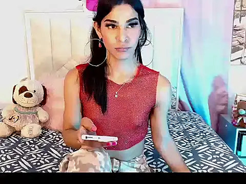 titania1502 online show from December 20, 2025, 7:43 pm