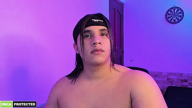 latinboyfit online show from May 23, 2026, 2:06 am