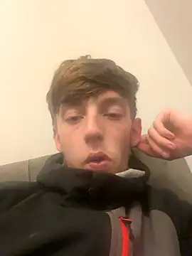 hungdomlad online show from December 16, 2025, 5:18 pm