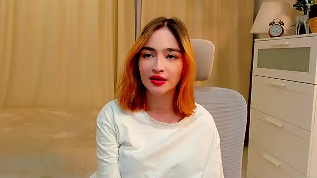 Snapshot of JuIianneDelfino chatting on December 18, 2025, 12:11 pm JuIianneDelfino online show from December 18, 2025, 12:11 pm