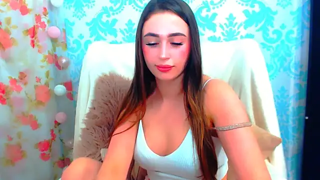 Snapshot of LarissaSweet21 chatting on December 16, 2025, 8:36 pm LarissaSweet21 online show from December 16, 2025, 8:36 pm