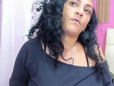 Snapshot of Bianca_slut1 chatting on December 18, 2025, 8:48 pm Bianca slut1 online show from December 18, 2025, 8:48 pm