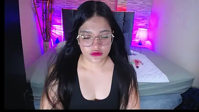 Valeri hot22 online show from May 12, 2026, 9:01 pm