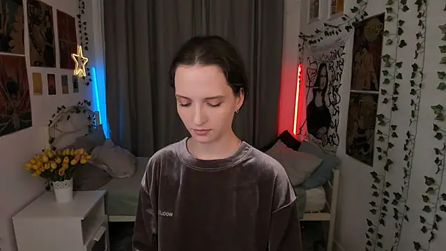 Ariadna Shy online show from September 13, 2025, 10:20 pm