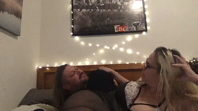 ControlledDesire online show from December 17, 2025, 9:48 am