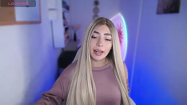 channel blondee online show from March 20, 2026, 10:14 pm