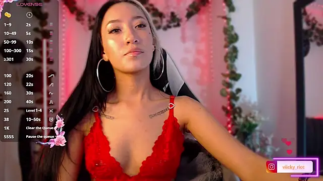 viicky r online show from April 24, 2026, 10:01 pm