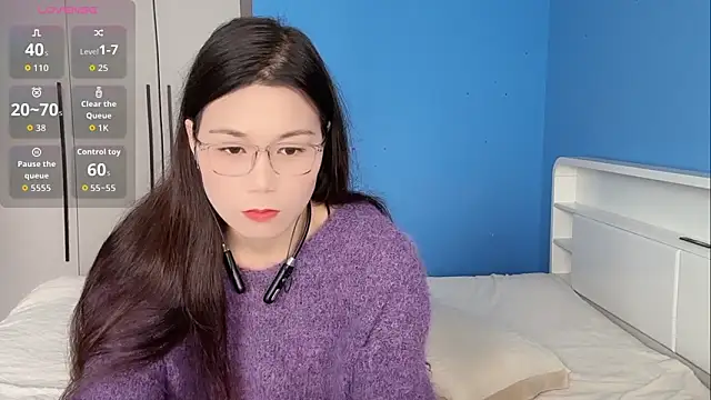 Emma-mimi online show from December 22, 2025, 5:15 am