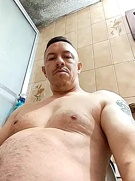 Snapshot of L_hotcream chatting on February 10, 2026, 2:10 pm L hotcream online show from February 10, 2026, 2:10 pm