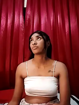 Snapshot of SummerTyme chatting on December 20, 2025, 8:27 pm SummerTyme online show from December 20, 2025, 8:27 pm