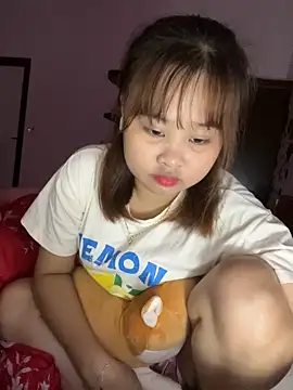 Snapshot of Mina6868 chatting on December 17, 2025, 1:17 pm Mina6868 online show from December 17, 2025, 1:17 pm