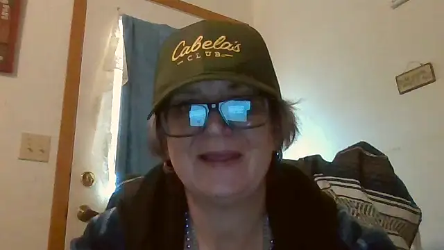 becky1111 online show from May 14, 2026, 3:08 pm