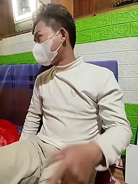 Mrcaoboinung online show from December 17, 2025, 4:02 pm