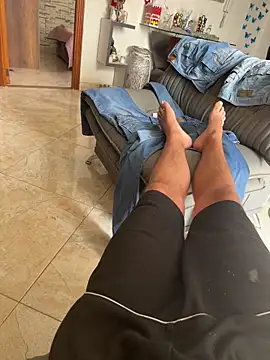 Snapshot of Vergacorta0111 chatting on December 17, 2025, 3:40 pm Vergacorta0111 online show from December 17, 2025, 3:40 pm