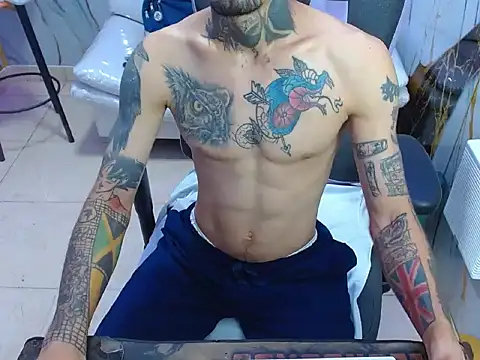 Snapshot of Boy_tatto77 chatting on May 8, 2026, 11:48 am Boy tatto77 online show from May 8, 2026, 11:48 am