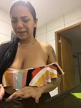 Snapshot of Nini_ chatting on March 30, 2026, 8:32 pm Nini online show from March 30, 2026, 8:32 pm