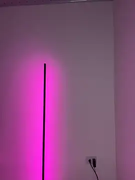 Nicollewest1 online show from February 5, 2026, 7:51 pm