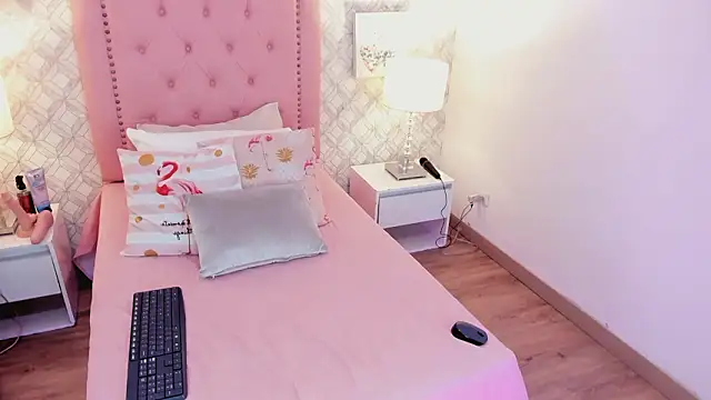 amber  ferrera online show from February 3, 2026, 7:41 pm