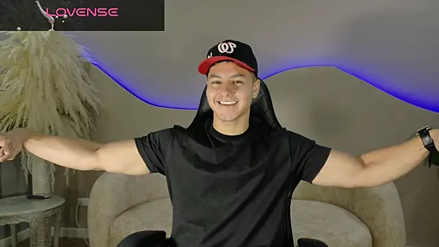 Snapshot of Noah_Clarkk chatting on July 3, 2026, 5:41 pm Noah Clarkk online show from July 3, 2026, 5:41 pm