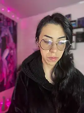 Sky Girl LS online show from February 9, 2026, 4:16 am