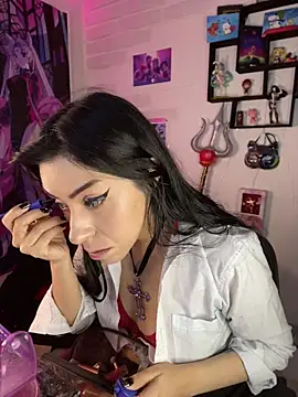 Sky Girl LS online show from April 13, 2026, 2:33 pm