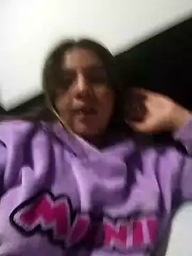 Snapshot of Samy37_ chatting on December 18, 2025, 4:40 am Samy37 online show from December 18, 2025, 4:40 am