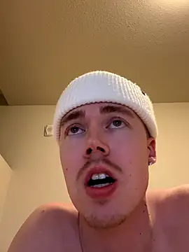 Snapshot of lukalovesyou chatting on December 18, 2025, 5:02 am lukalovesyou online show from December 18, 2025, 5:02 am