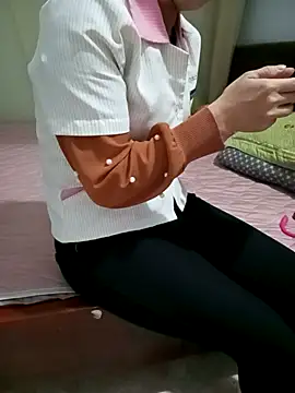 Sweet-Berryy online show from January 15, 2026, 12:04 am