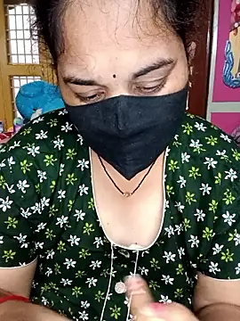 maduri   online show from April 14, 2026, 2:50 am