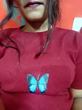 Snapshot of A-qween chatting on December 19, 2025, 4:58 pm A-qween online show from December 19, 2025, 4:58 pm