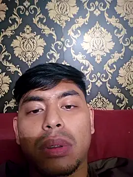 Snapshot of chatting on December 18, 2025, 10:54 am online show from December 18, 2025, 10:54 am