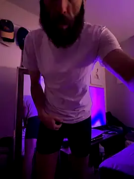 Snapshot of HairyHornyHottie chatting on December 18, 2025, 12:22 pm HairyHornyHottie online show from December 18, 2025, 12:22 pm