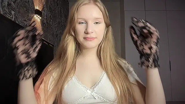 Snapshot of Kristy_mysti chatting on December 22, 2025, 6:16 pm Kristy mysti online show from December 22, 2025, 6:16 pm