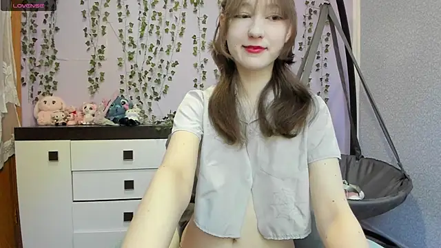 Snapshot of Yoonhee_ki chatting on May 3, 2026, 3:07 pm Yoonhee ki online show from May 3, 2026, 3:07 pm