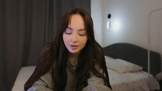 fallin lovee online show from April 19, 2026, 6:10 pm