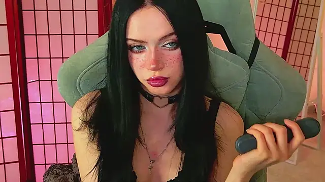Snapshot of Dark_Diva chatting on April 23, 2026, 9:28 pm Dark Diva online show from April 23, 2026, 9:28 pm