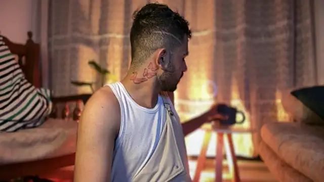 juancho hairy online show from February 4, 2026, 5:02 am