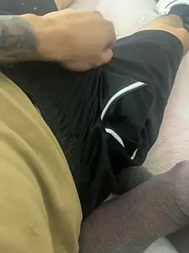 Snapshot of mamitasirena chatting on December 18, 2025, 9:54 pm mamitasirena online show from December 18, 2025, 9:54 pm