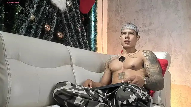 oruz stud online show from January 12, 2026, 12:43 pm