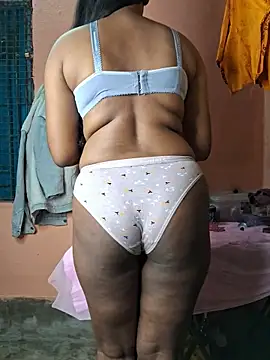 Babyx00 online show from January 15, 2026, 1:37 pm