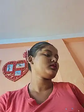 Babyx00 online show from February 7, 2026, 4:43 pm