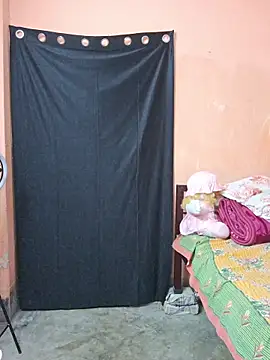 Babyx00 online show from February 8, 2026, 5:27 pm