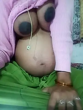 Snapshot of mantraverma chatting on December 23, 2025, 10:24 am mantraverma online show from December 23, 2025, 10:24 am