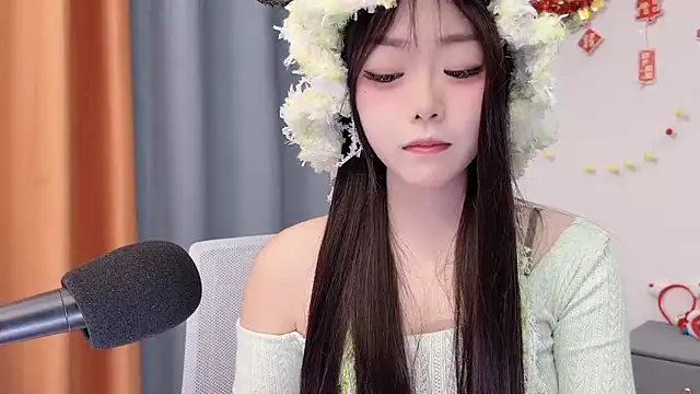 smalldaisy online show from March 7, 2026, 2:19 am