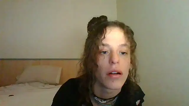 4lien online show from April 1, 2026, 7:53 am