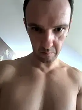 Snapshot of AlexxxisPitesti chatting on December 21, 2025, 4:58 pm AlexxxisPitesti online show from December 21, 2025, 4:58 pm