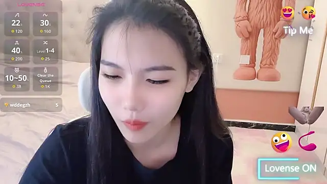 zhnmjx2025 online show from April 7, 2026, 3:12 pm