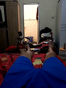 Snapshot of CharlieXXX67 chatting on December 19, 2025, 2:02 pm CharlieXXX67 online show from December 19, 2025, 2:02 pm