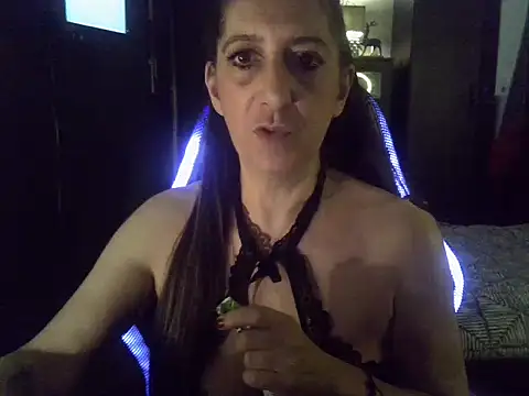 Snapshot of labelgecoquine chatting on October 27, 2025, 8:35 pm labelgecoquine online show from October 27, 2025, 8:35 pm